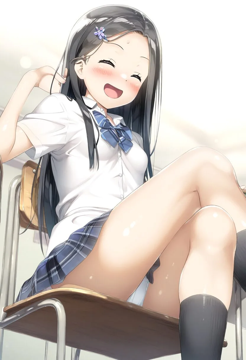 ヘアピンおでこ女子はパンツ見えちゃってる