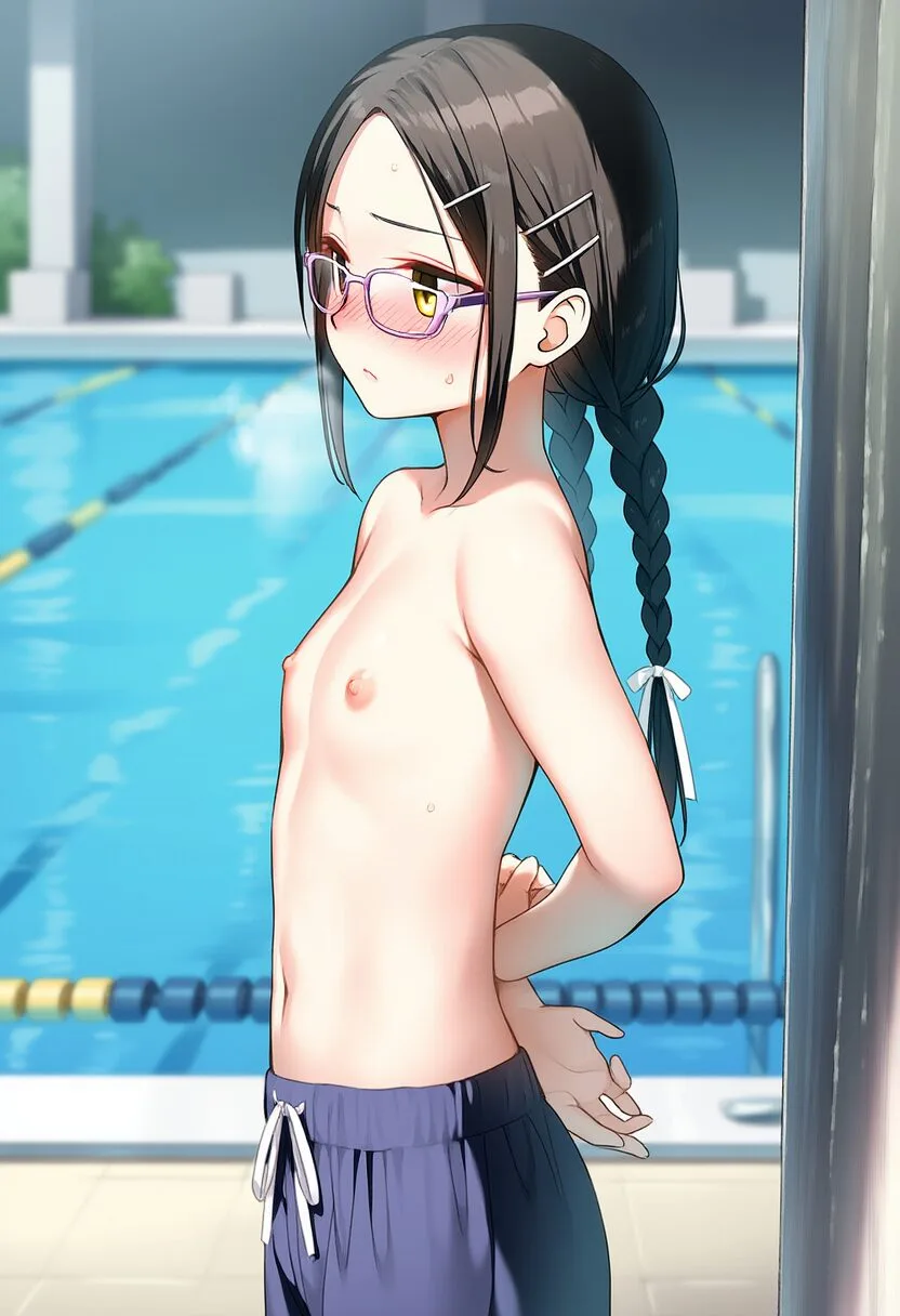 トップレスな眼鏡娘